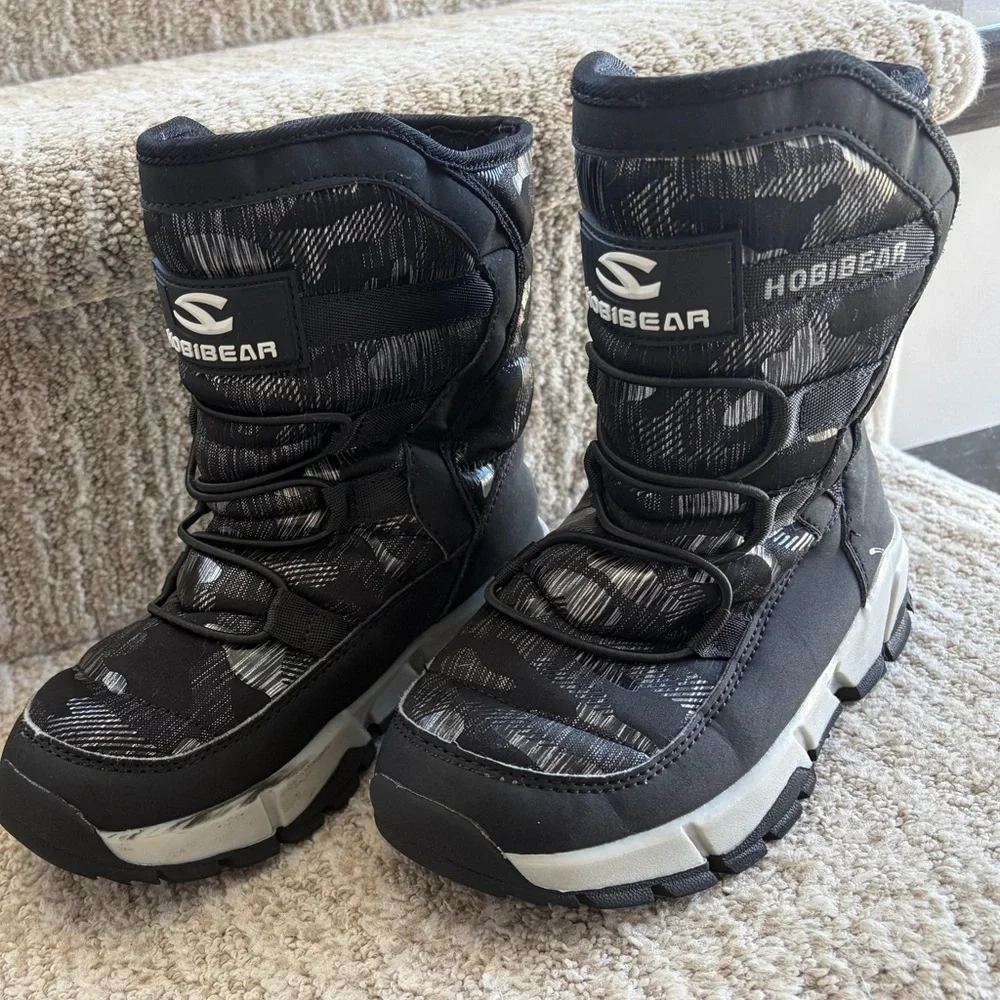 Hobibear boys kids winter snow boots. Size 2.